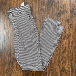 Hollister ultra high rise houndstooth print skinny pants size small